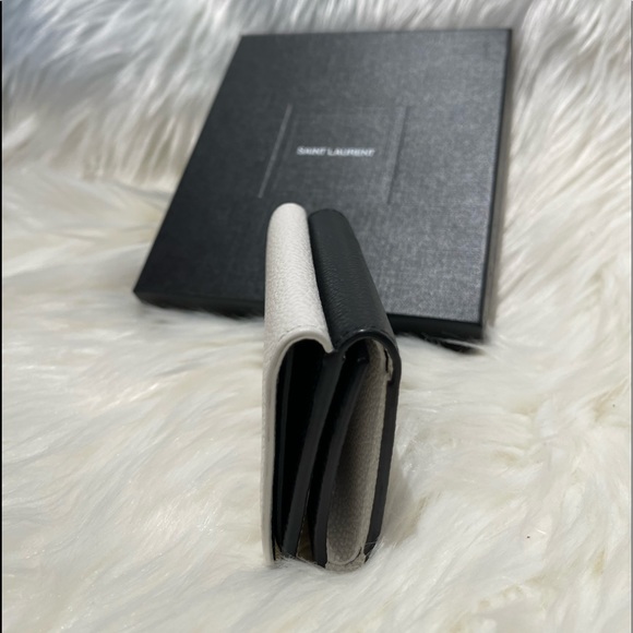☀️☀️SOLD☀️☀️YSL Saint Laurent NEW small wallet black and white/grey tone.AMAZING - Picture 2 of 5
